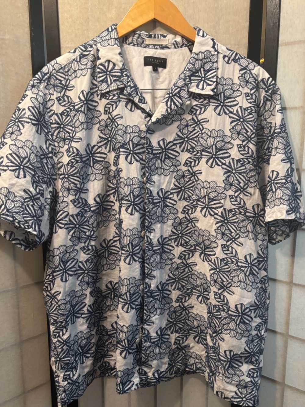 TED BAKER London Mannor Floral Print Embroidered Cotton Short Sleeve Shirt